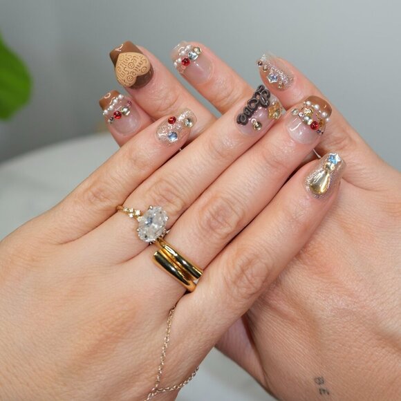 tipsy | Handmade Press-On Nails | Square Short | Beary Boujee | 3D Brown White - Picture 9 of 14